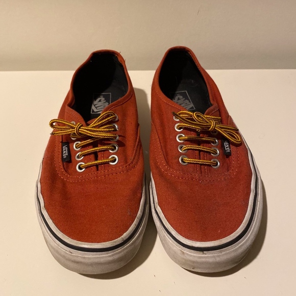 vans slip on lace boot